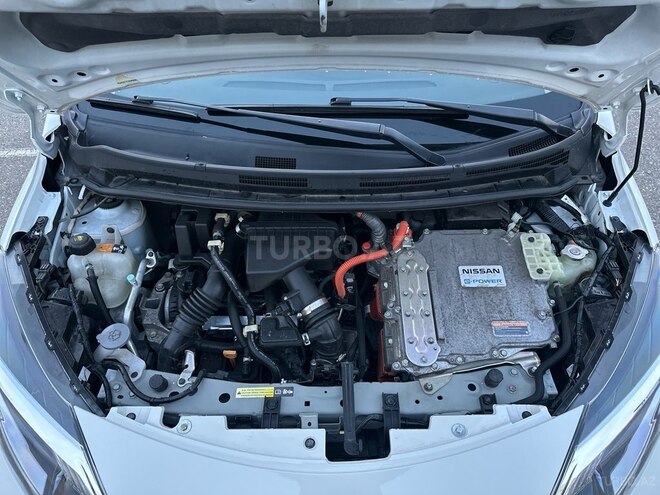 Nissan Note-4