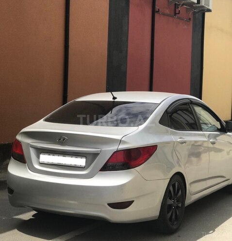 Hyundai Accent 2011, 325,000 km - 1.6 l - Bakı