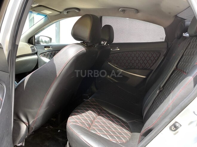 Hyundai Accent 2011, 325,000 km - 1.6 l - Bakı