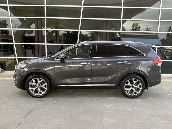 Kia Sorento-4