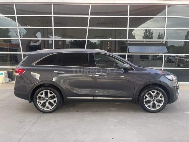 Kia Sorento-5