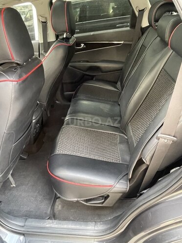 Kia Sorento-9