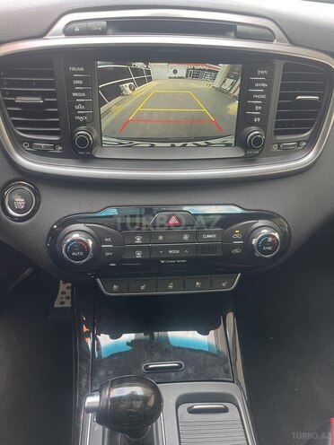 Kia Sorento-10
