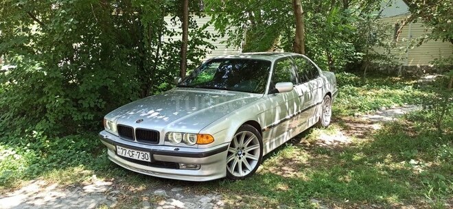 BMW 740 2000, 300,000 km - 4.4 l - Bakı