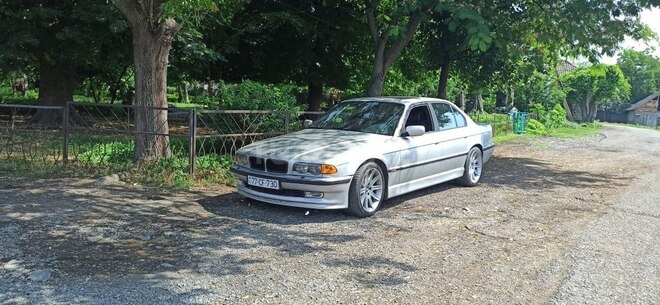 BMW 740 2000, 300,000 km - 4.4 l - Bakı