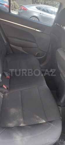 Hyundai Elantra 2018, 157,323 km - 2.0 l - Bakı