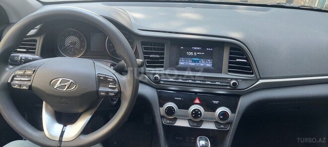 Hyundai Elantra 2018, 157,323 km - 2.0 l - Bakı