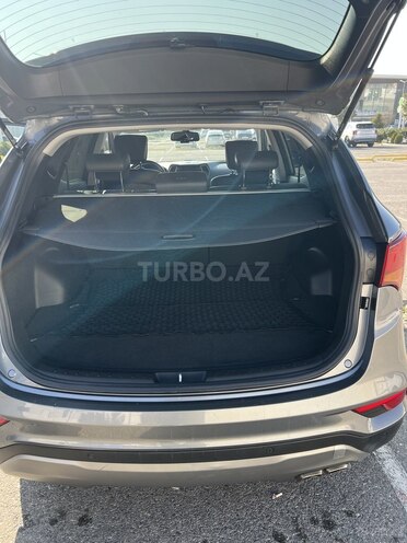 Hyundai Santa Fe-11