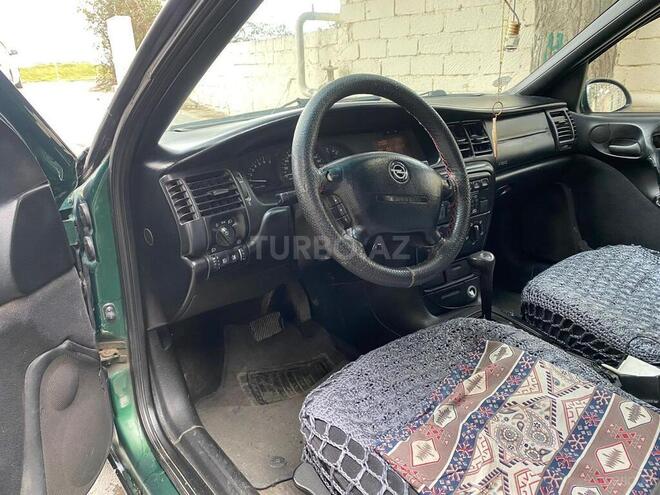 Opel Vectra 1996, 312,000 km - 1.8 l - Bakı