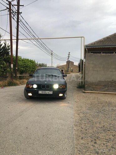 BMW 525 1991, 423,567 km - 2.5 л - Bakı