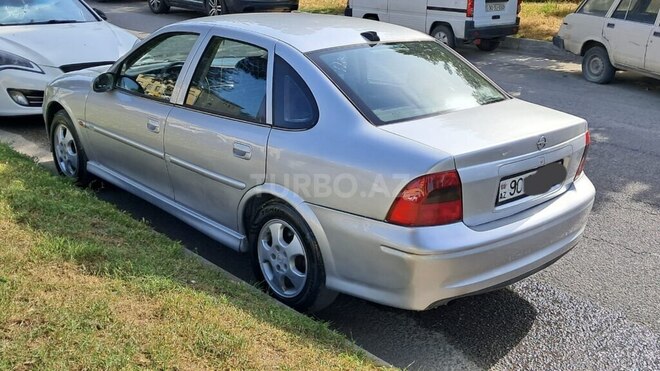 Opel Vectra 1999, 257,312 km - 1.8 l - Bakı