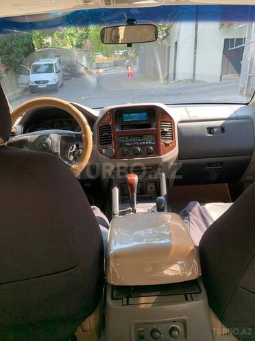 Mitsubishi Pajero 2004, 296,000 km - 3.0 l - Bakı