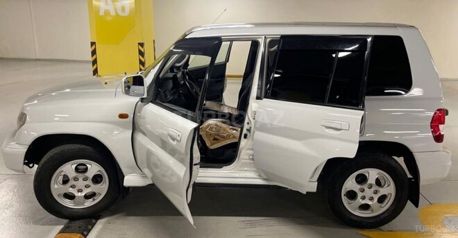 Mitsubishi Pajero io 1999, 180,000 km - 1.8 l - Gəncə