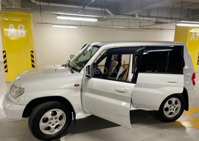 Mitsubishi Pajero io 1999, 180,000 km - 1.8 l - Gəncə