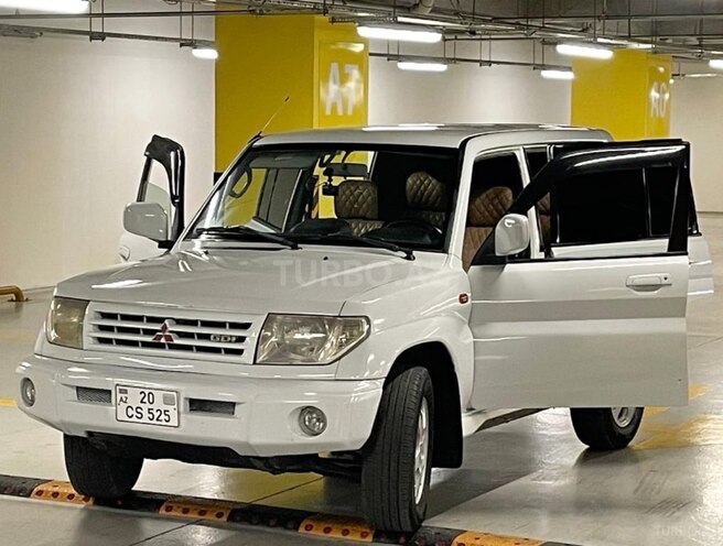 Mitsubishi Pajero io 1999, 180,000 km - 1.8 l - Gəncə
