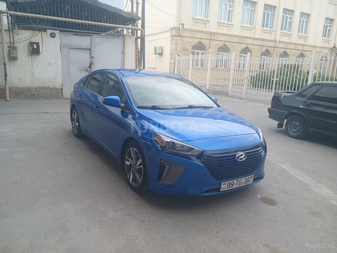 Hyundai Accent 2017, 300,000 km - 1.6 л - Bakı