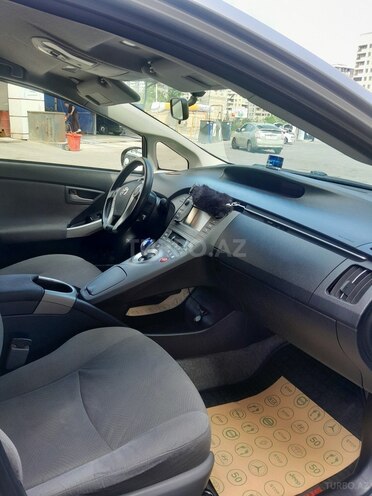 Toyota Prius 2015, 150,000 km - 1.8 л - Bakı