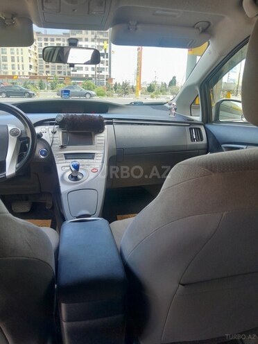 Toyota Prius 2015, 150,000 km - 1.8 л - Bakı