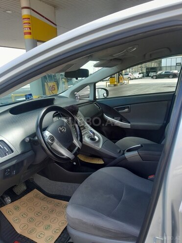 Toyota Prius 2015, 150,000 km - 1.8 л - Bakı