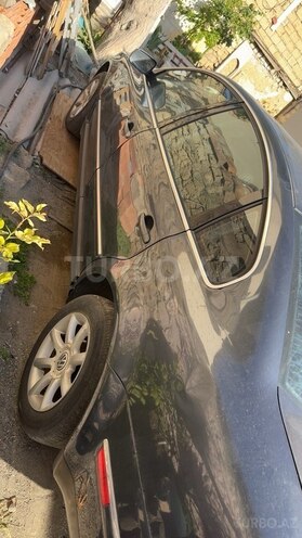 Volkswagen Passat 2003, 424,000 km - 1.6 l - Bakı