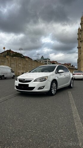 Opel Astra 2011, 216,410 km - 1.3 l - Bakı