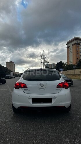 Opel Astra 2011, 216,410 km - 1.3 l - Bakı