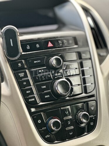 Opel Astra 2011, 216,410 km - 1.3 l - Bakı