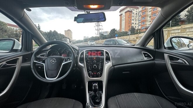 Opel Astra 2011, 216,410 km - 1.3 l - Bakı