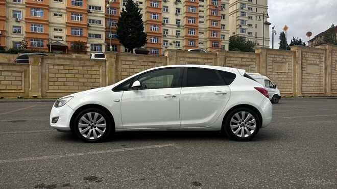 Opel Astra 2011, 216,410 km - 1.3 l - Bakı