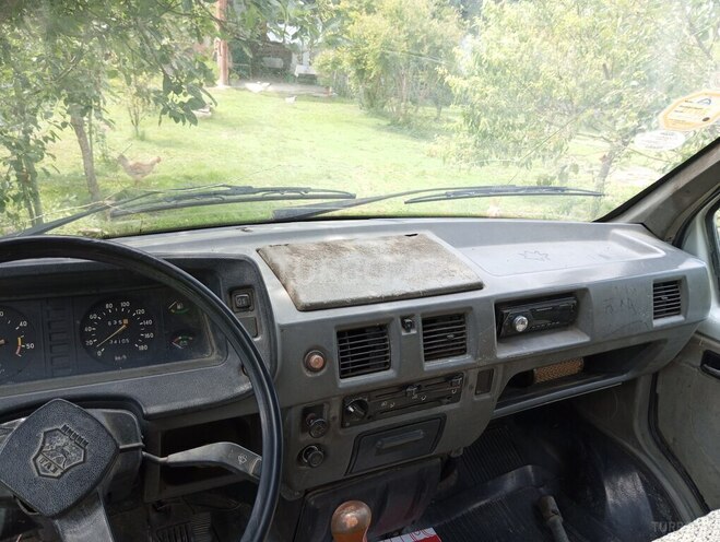 GAZ 33021 1999, 190,000 km - 2.5 l - Qax