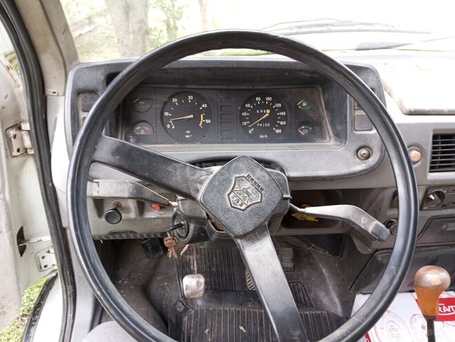 GAZ 33021 1999, 190,000 km - 2.5 l - Qax