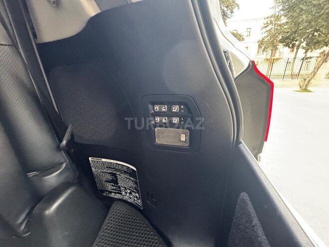 Lexus LX 570 2013, 202,000 km - 5.7 l - Bakı