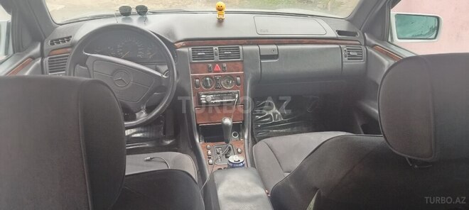 Mercedes E 230 1997, 372,979 km - 2.3 l - Ağstafa