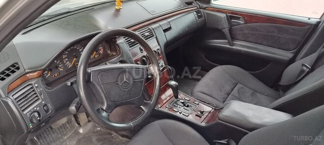 Mercedes E 230 1997, 372,979 km - 2.3 l - Ağstafa