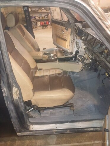 GAZ 24 1979, 253,154 km - 3.9 l - Bakı