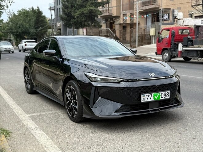 Changan  2024, 17,500 km - 1.5 l - Bakı