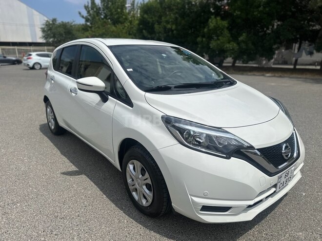 Nissan Note-5