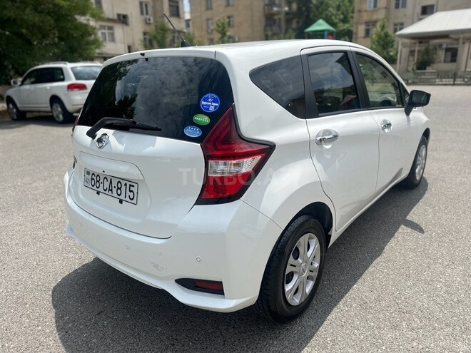 Nissan Note-7