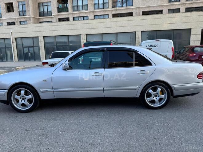 Mercedes E 280 1996, 270,000 km - 2.8 l - Sumqayıt