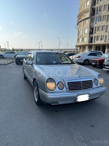 Mercedes E 280 1996, 270,000 km - 2.8 l - Sumqayıt