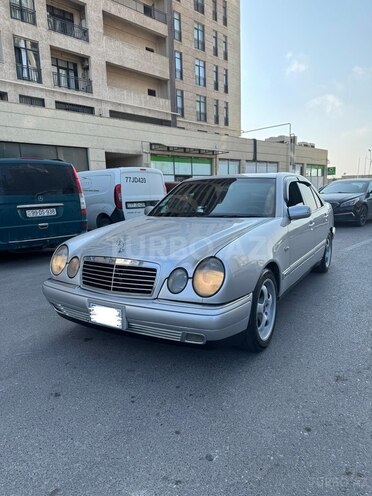 Mercedes E 280 1996, 270,000 km - 2.8 l - Sumqayıt