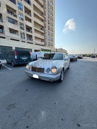 Mercedes E 280 1996, 270,000 km - 2.8 l - Sumqayıt