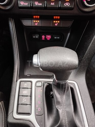 Kia Sportage-13