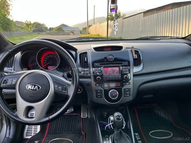 Kia Cerato Koup 2011, 300,000 km - 2.0 l - Bakı
