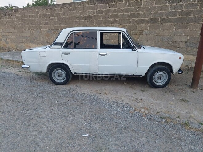 LADA (VAZ) 21011 1982, 95,000 km - 1.6 л - Bakı
