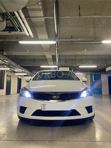 Kia Ceed 2010, 240,000 km - 1.6 л - Gəncə