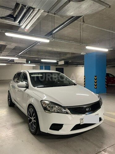 Kia Ceed 2010, 240,000 km - 1.6 л - Gəncə