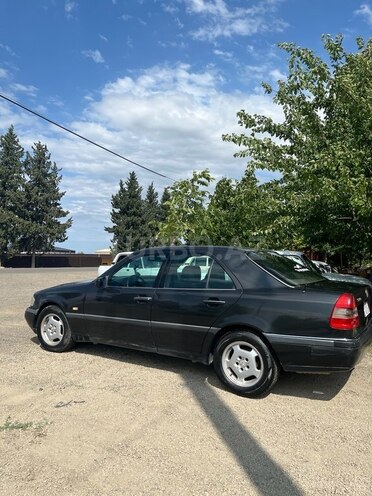 Mercedes C 220 1995, 285,000 km - 2.2 l - Tovuz
