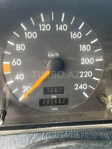 Mercedes C 220 1995, 285,000 km - 2.2 l - Tovuz