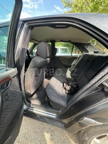 Mercedes C 220 1995, 285,000 km - 2.2 l - Tovuz